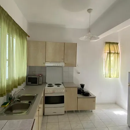 Villa George - In The Center Of The Ancient And Sustainable Cretan Olive Fields And By The Sea *