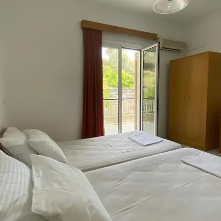 George - In The Center Of The Ancient And Sustainable Cretan Olive Fields And By The Sea Villa